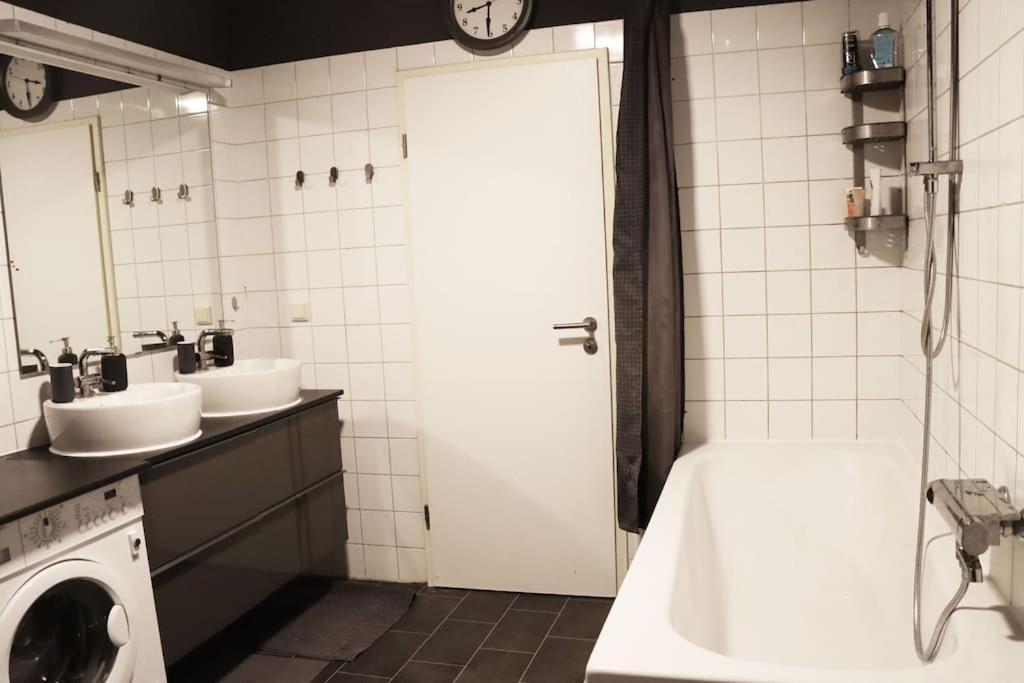 Gemuetliche & Ruhige Unterkunft Erftstadt Bagian luar foto